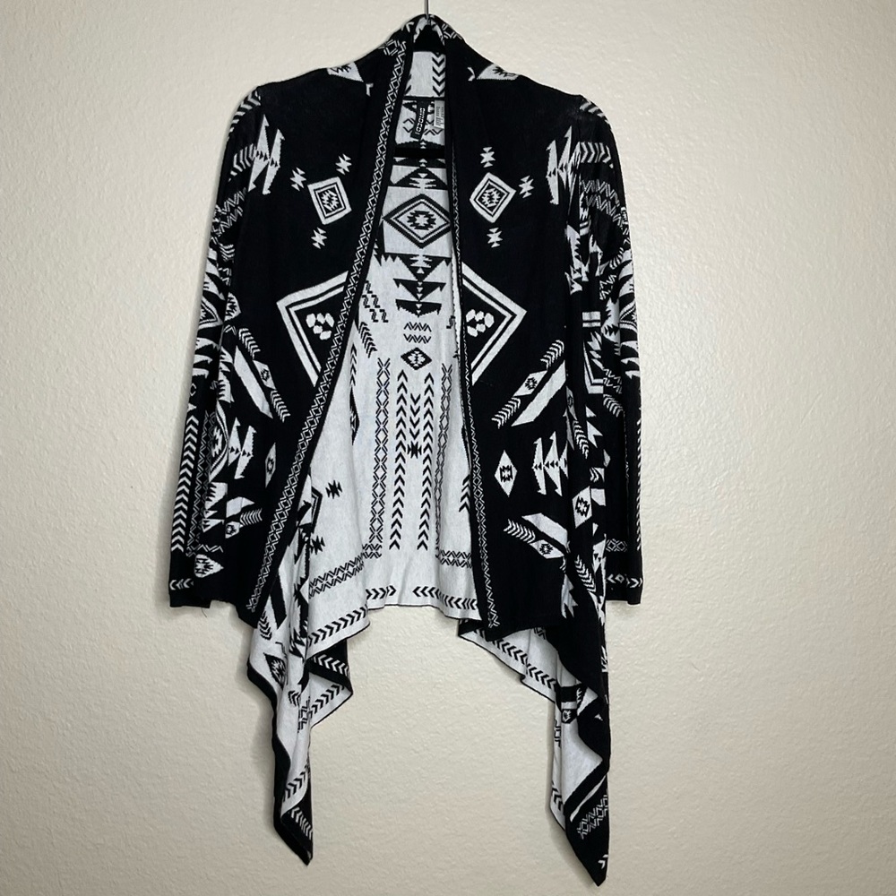 Divided Tribal Black and Cream Print Long Sleeve Cardigan Size XS
